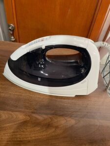 TOSHIBA スチームアイロン 中古品販売