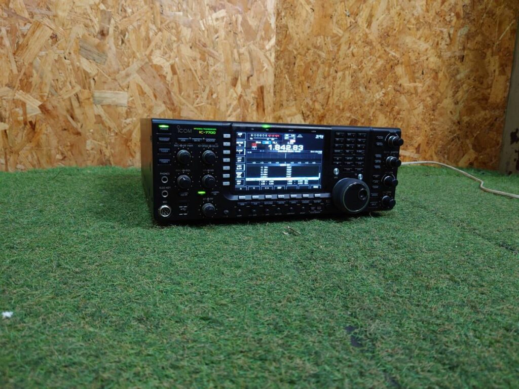 ICOM アイコム 無線機 IC-7700