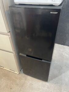 SHARP 冷蔵庫 2023年製 SJ-15E3-B 中古品販売