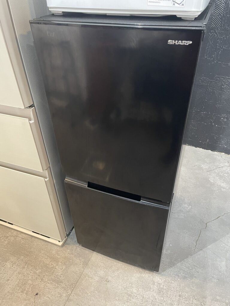 SHARP 冷蔵庫 2023年製 SJ-15E3-B 中古品販売