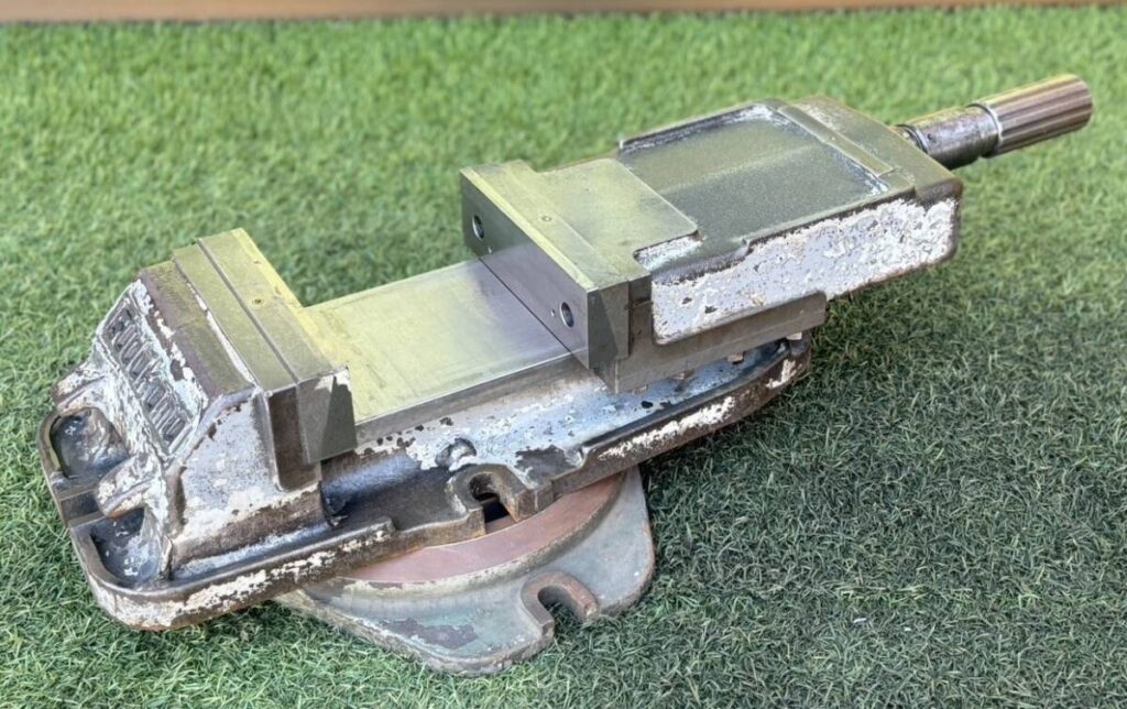 油圧マシンバイス HCV-200  回転台付