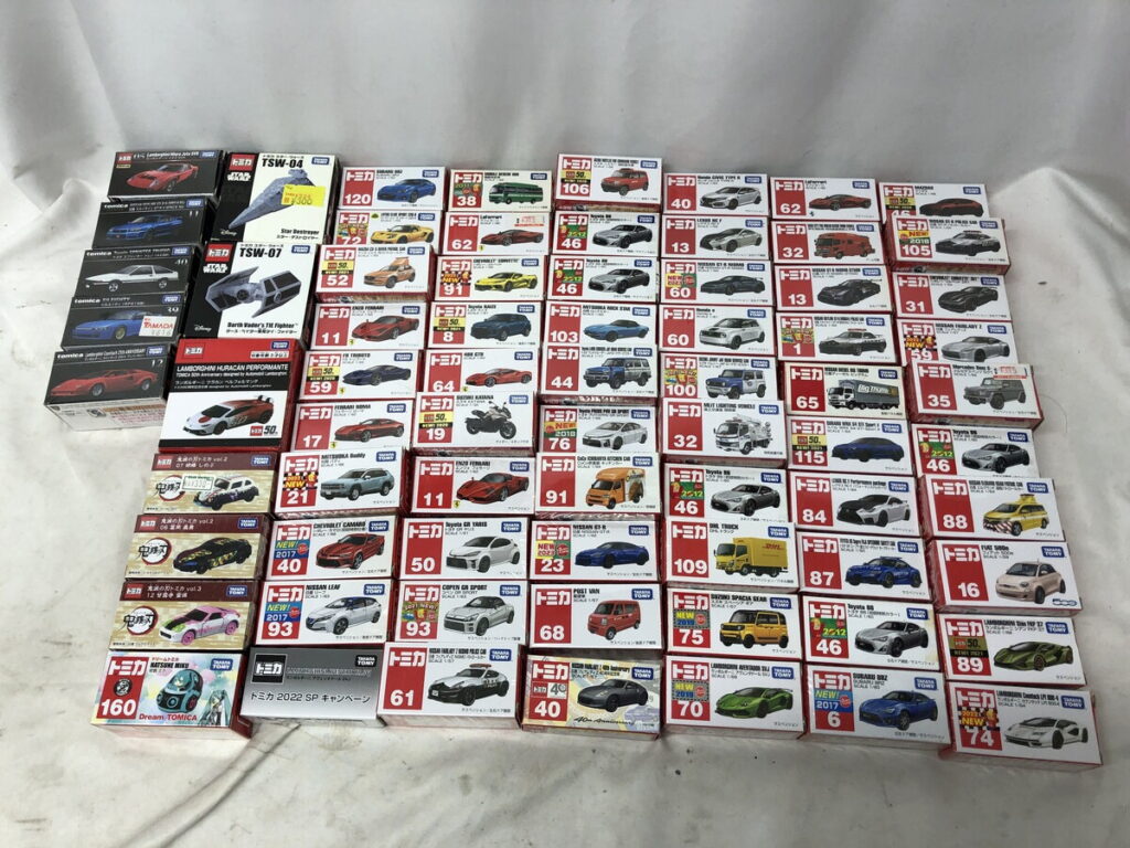 トミカ アニメコラボ車