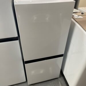 ハイセンス 2024年製 冷蔵庫 135L  HR-D13E3W 中古品販売