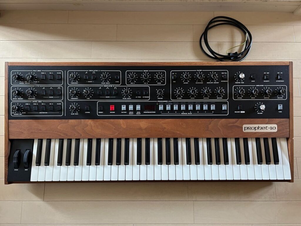 SEQUENTIAL  シンセサイザー Prophet-10