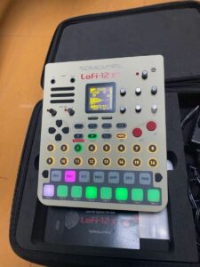 SONICWARE LIVEN Lofi-12 レトロサンプラー