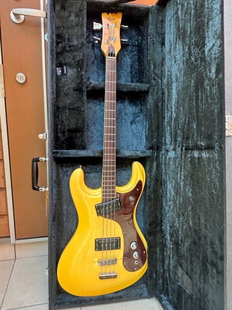 Mosrite Ventures Bass