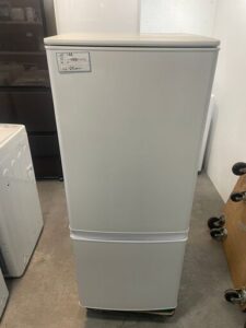 三菱 冷蔵庫 MR-P15E3J-W 2023年製 中古品販売