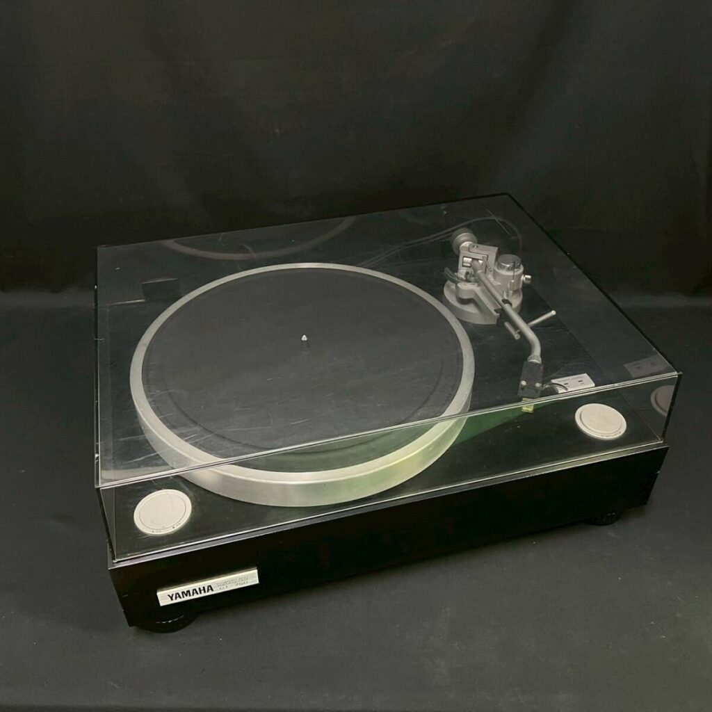 YAMAHA レコードプレーヤー GT-750