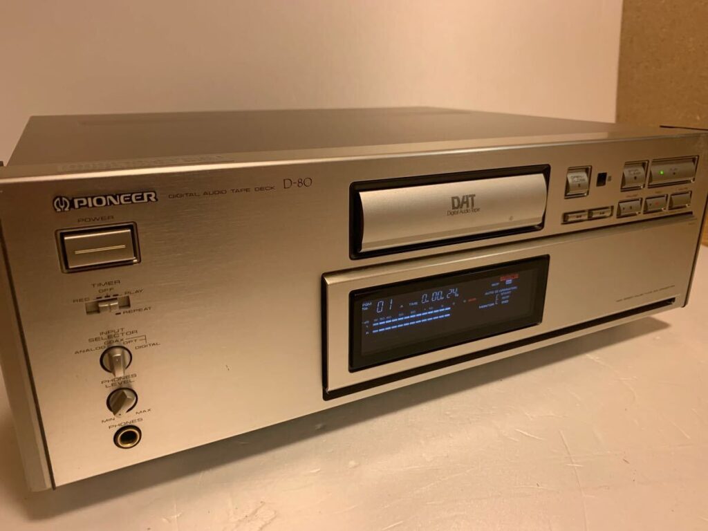 Pioneer DATデッキD-80
