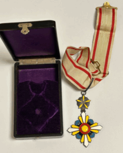 満州国 勲三位景雲章 箱付