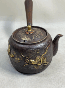 鉄瓶 金象嵌 龍図