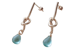 スタッドピアス