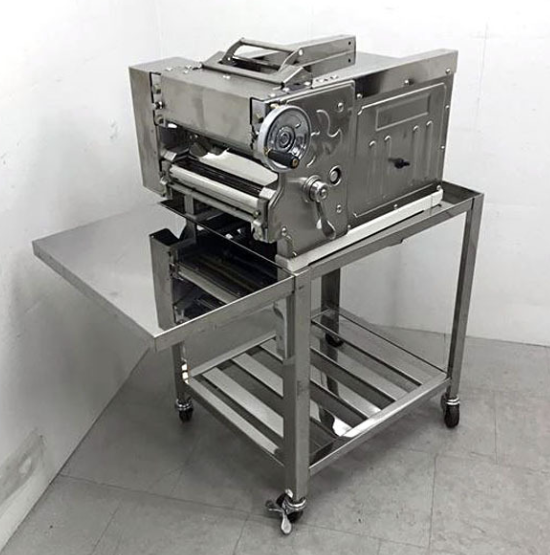 製麺機 鈴木信也機械 電動卓上製麺機 SS-16型 - 広島の総合リサイクル