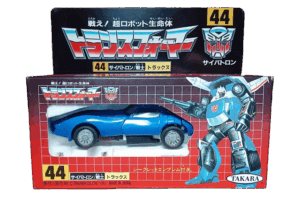 タカラ 44 サイバトロン トラックス