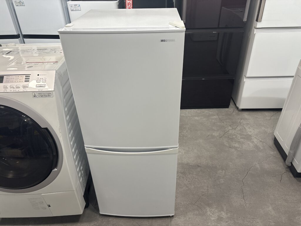 IRIS OHYAMA 2022年製　142L 冷蔵庫 中古品販売