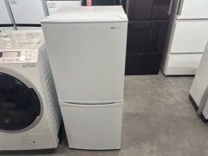 IRIS OHYAMA 2022年製　142L 冷蔵庫 中古品販売