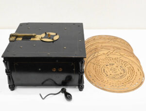 手回し 紙製ディスク テーブル オルゴール