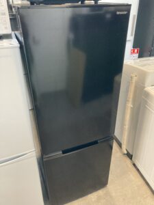 SHARP 2023年製2ドア冷蔵庫 中古品販売