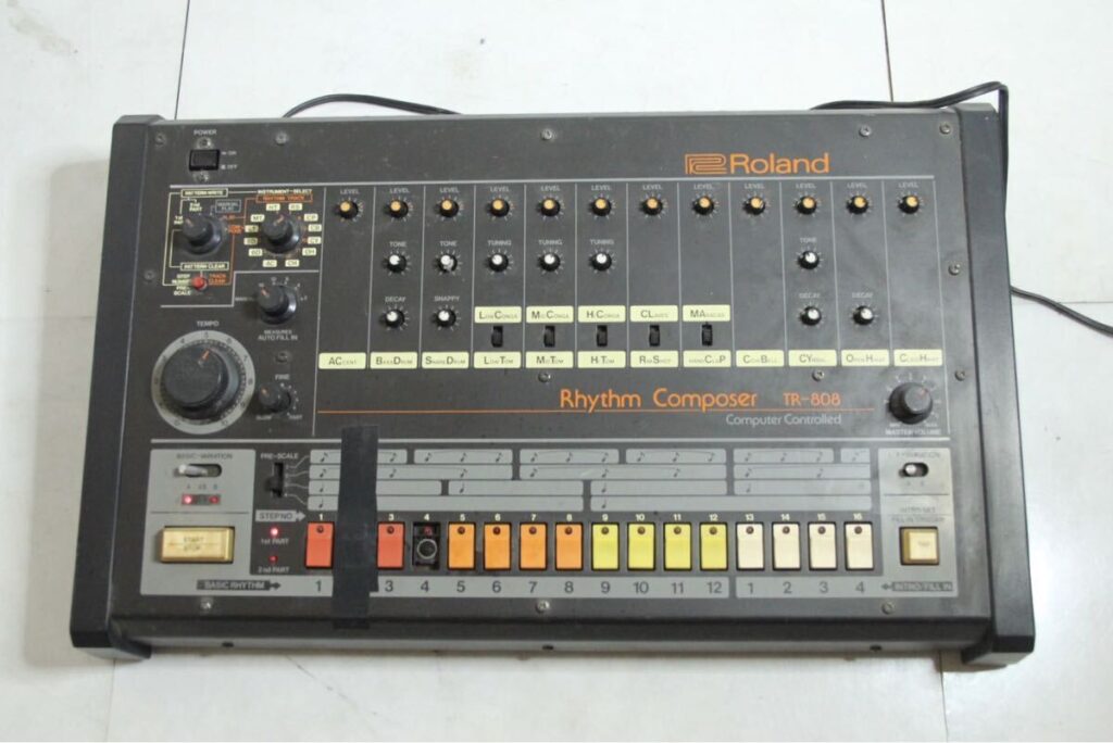 Roland ローランド Rhythm Composer TR-808 アナログリズムマシン