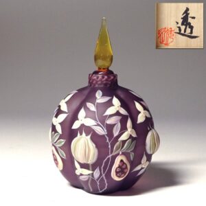 慶應◆人気ガラス作家【佐藤透】作 コアガラス 草花文 香水壜(瓶) 共箱付