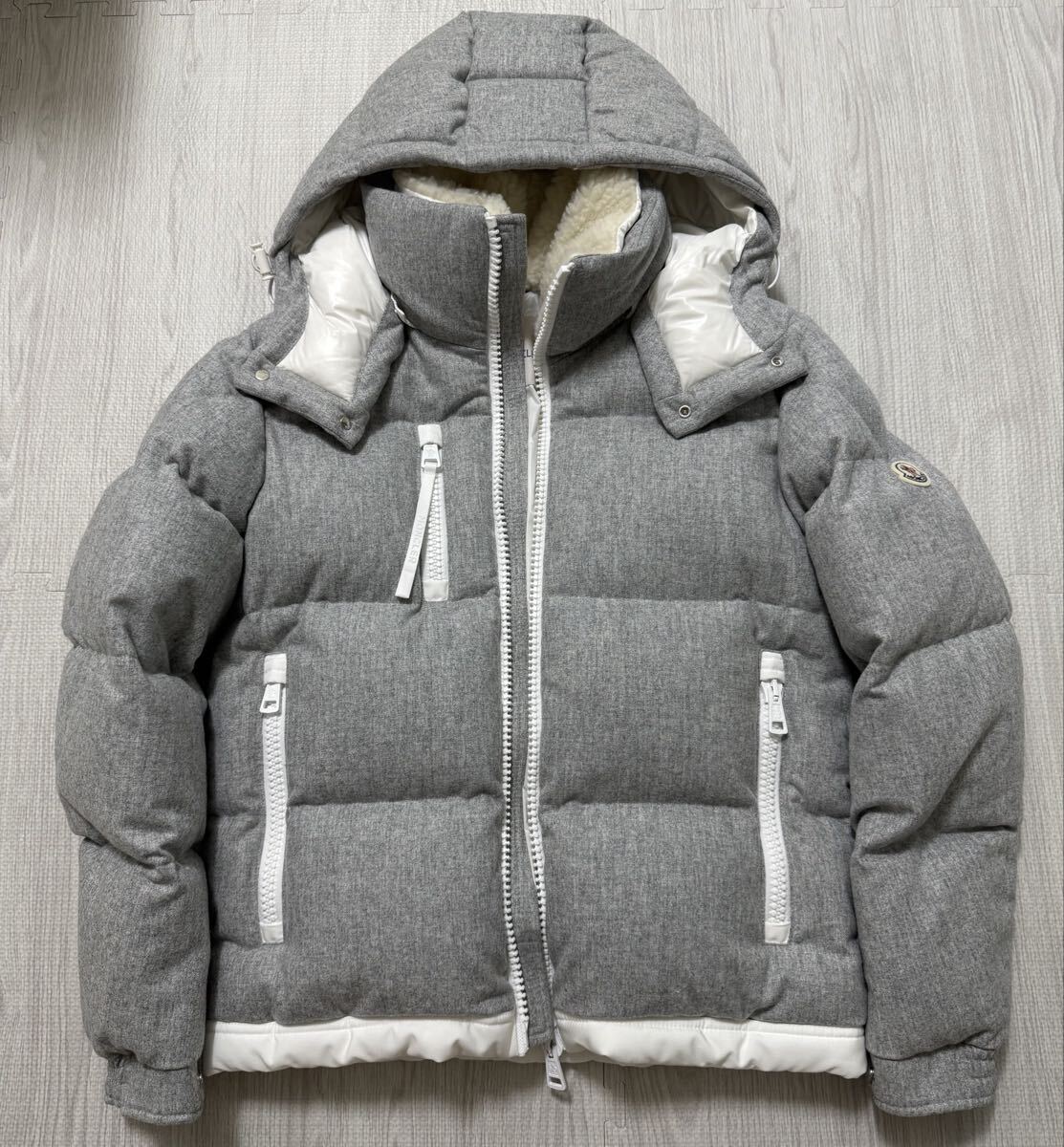 MONCLER モンクレール ダウンジャケット