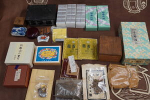 ☆香木 お香 伽羅 沈香 老山白檀刻 まとめて 香道具 茶道具 古美術 骨董品 現状品☆