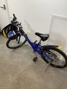 子供用自転車 22インチ ブルー×イエロー 中古品販売