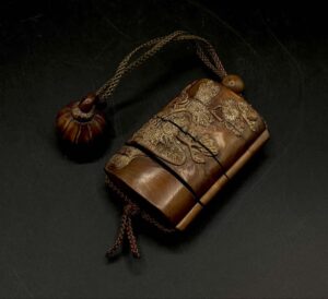 日升在銘 四段 印籠