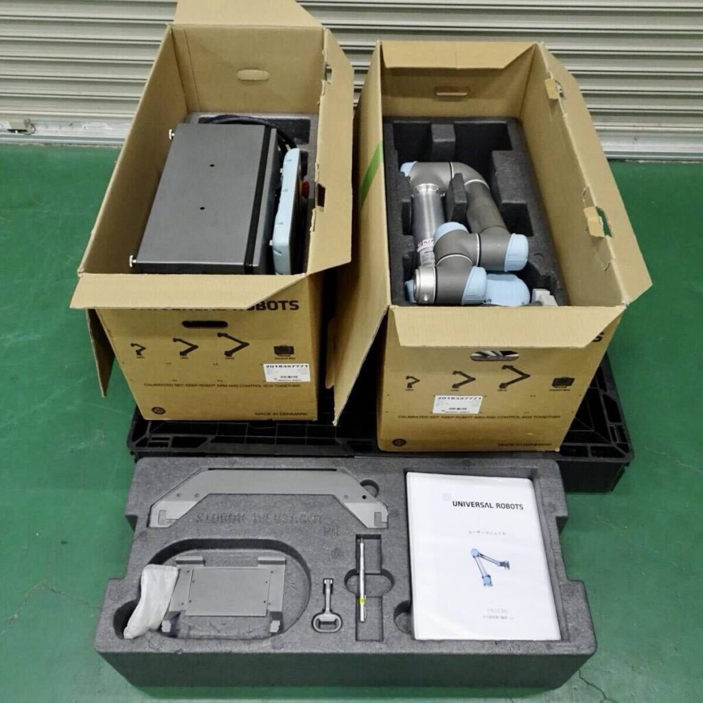 UNIVERSAL ROBOTS UR5 協働ロボット 2018年モデル
