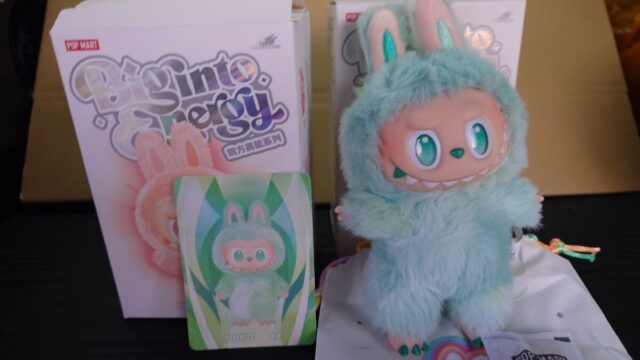 POP MART LABUBU Big into Energy セレニティ フィギュア