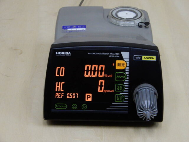 HORIBA MEXA-324M CO HC 自動車排気ガステスター