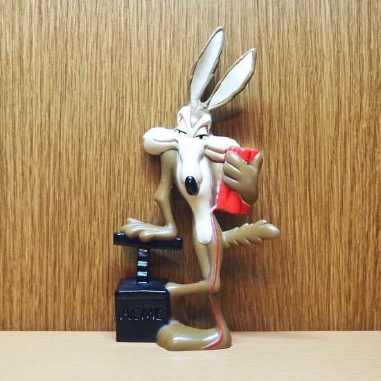 ルーニーテューンズ 　ワイリーコヨーテ　フィギュア