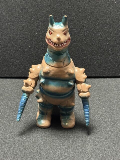 マスダヤ グドン ソフビ ゼンマイ 帰ってきたウルトラマン