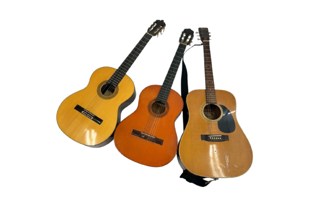 複数本セット（ケース・カポ・ストラップ付き等）