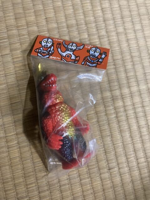 ぶたのはな アーストロン 赤成形 ソフビ