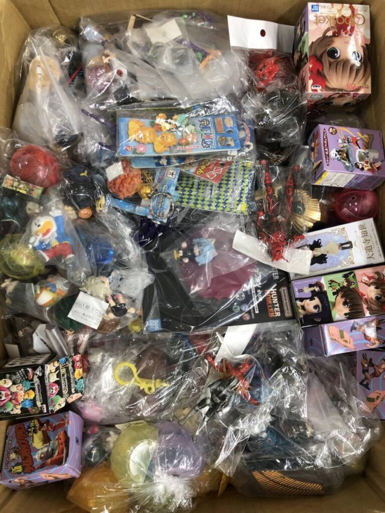 懐かしキャラクターフィギュア大量まとめ売り 仮面ライダー ウルトラマン他