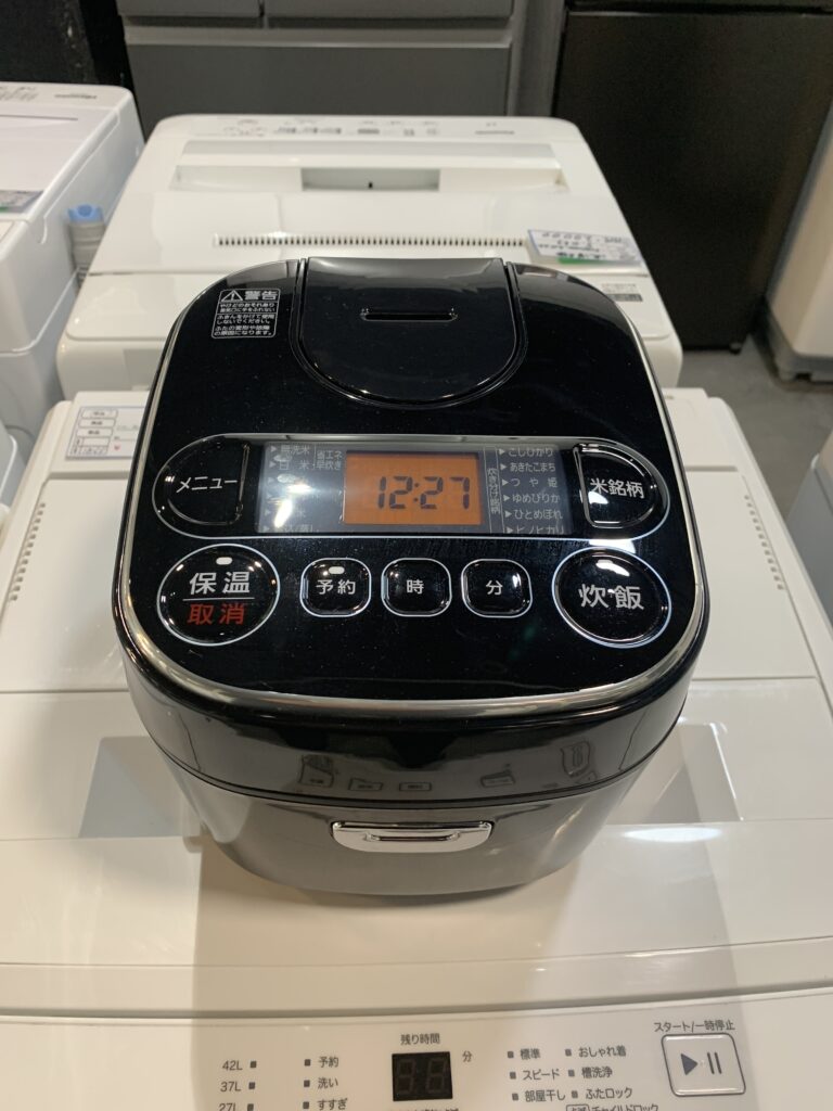 アイリスオーヤマ　2023年製　3合炊き　炊飯器 中古品販売