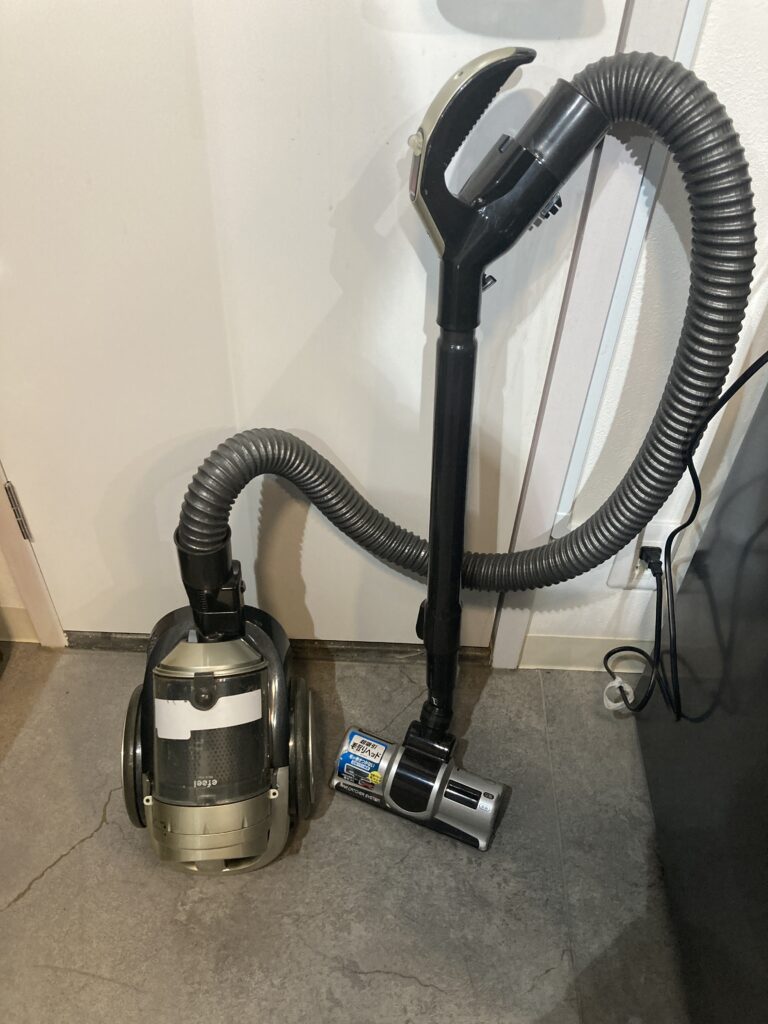 アイリスオーヤマ サイクロン式掃除機 中古品販売