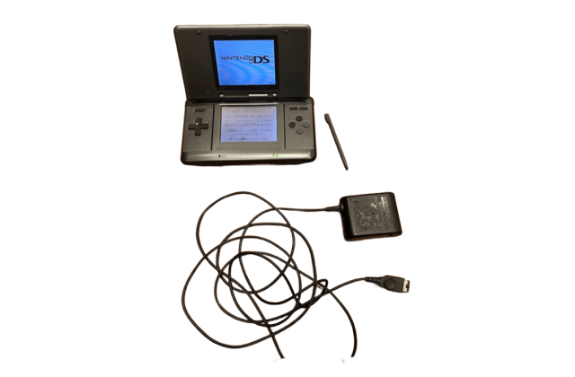 DS充電器・タッチペン