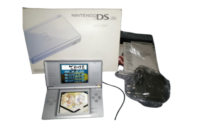 海外版ニンテンドーDS LL