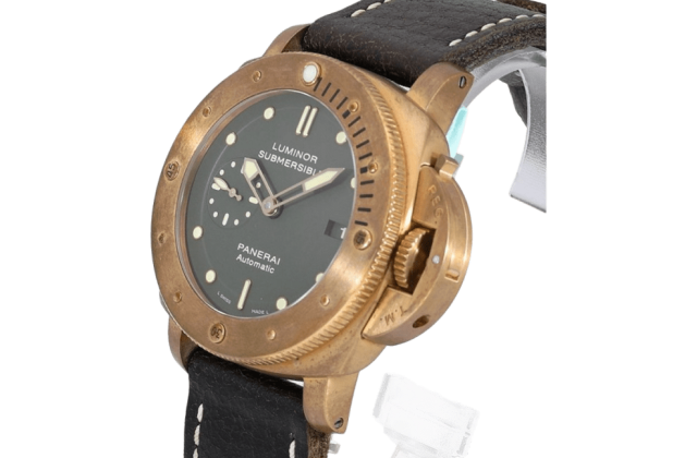 パネライ PAM382