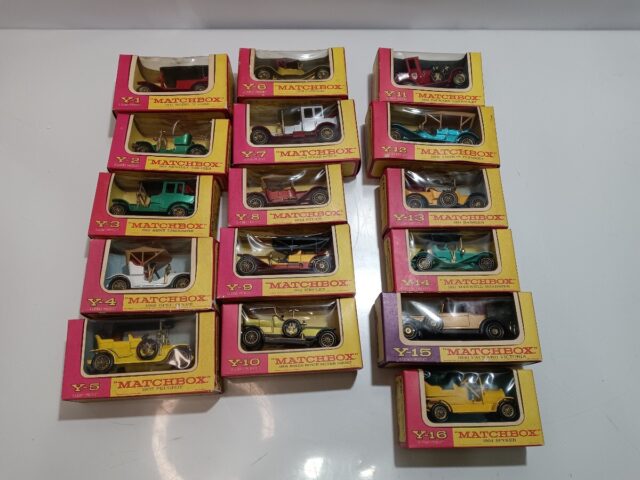 マッチボックス MATCHBOX ミニカー Y1～Y16 計16台 箱付き