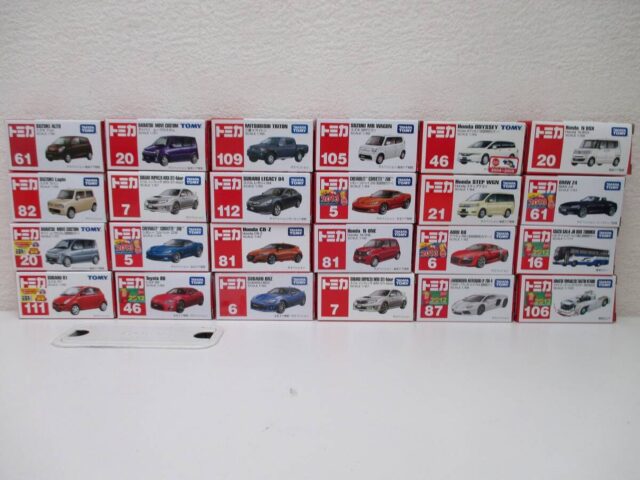 トミカ ミニカー 24台セット タカラトミー