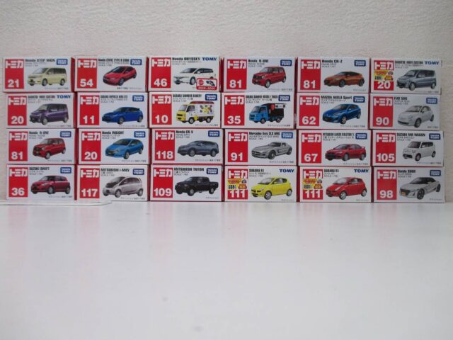 トミカ ミニカー 24台セット タカラトミー