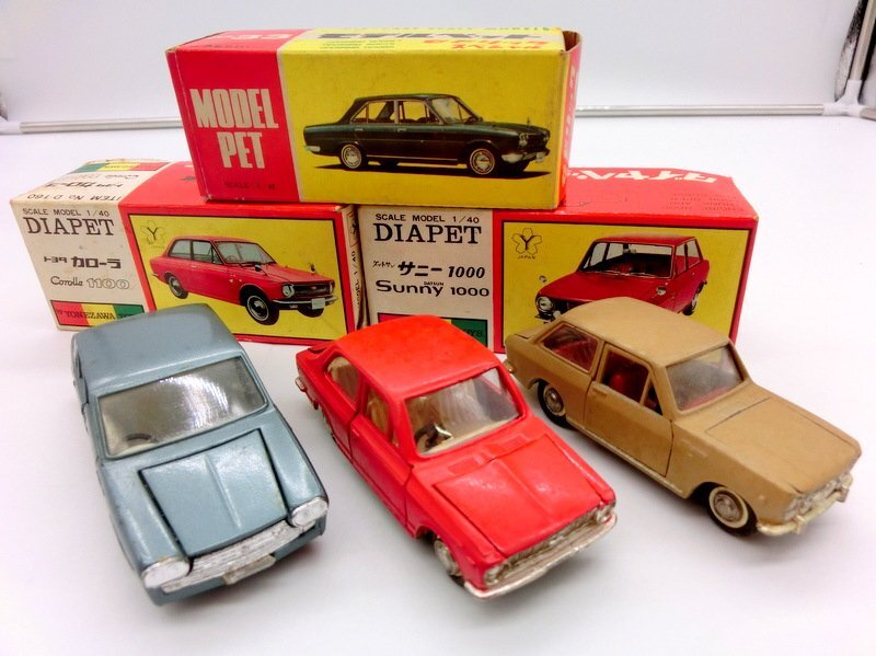 ダイヤペット ニッサン サニー1000 ミニカー 昭和レトロ