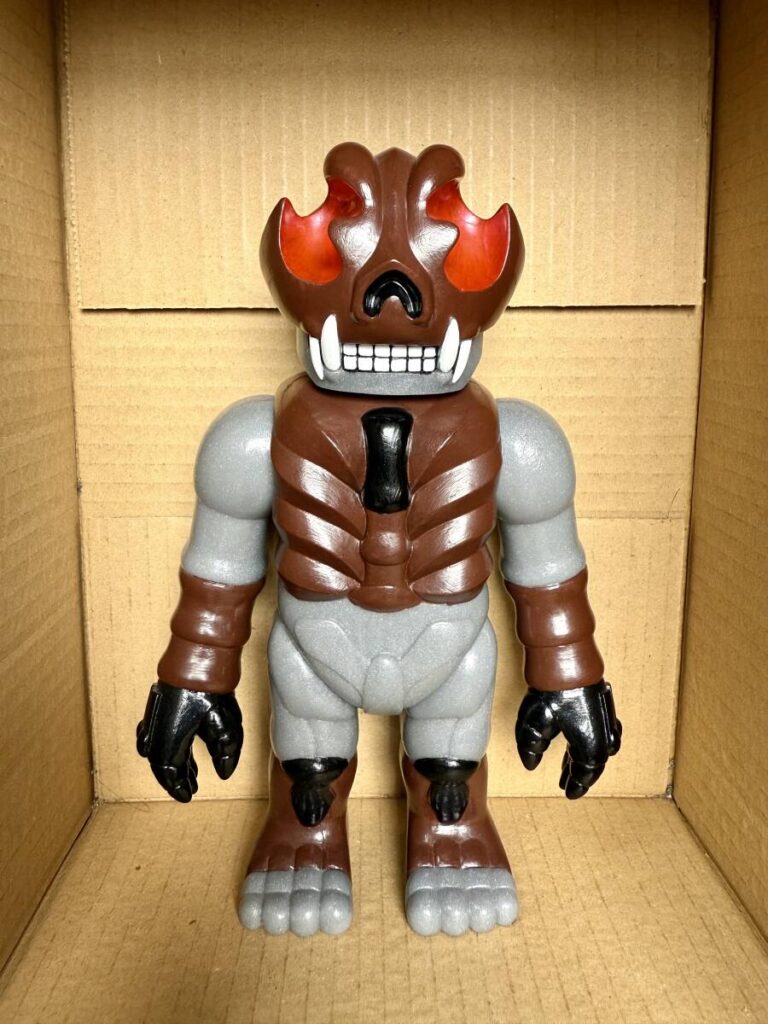 （宅配買取）真頭玩具 リアルヘッド マニックス 1stカラー パールグレー