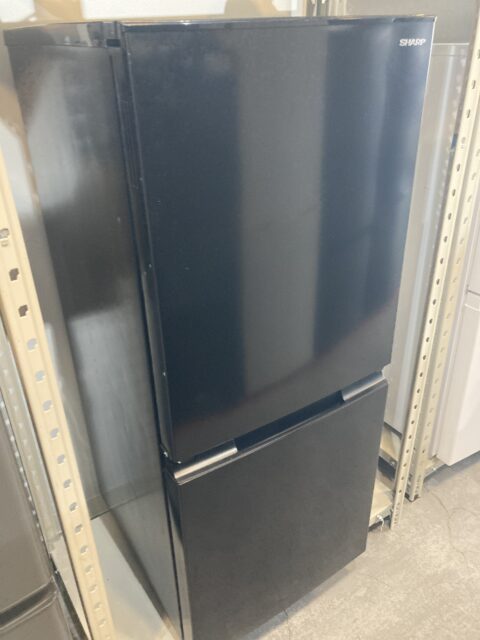 SHARP 2023年製 152L 冷蔵庫 中古品販売
