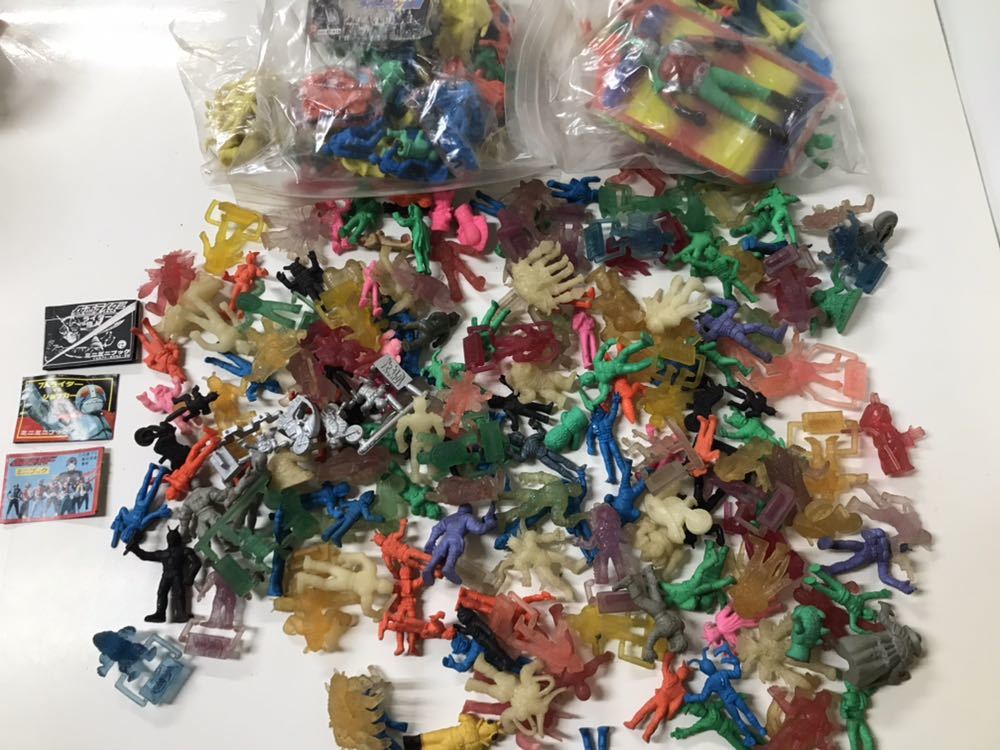 仮面ライダー 消しゴム BIG No.100 ソフビ ミニミニブック付き