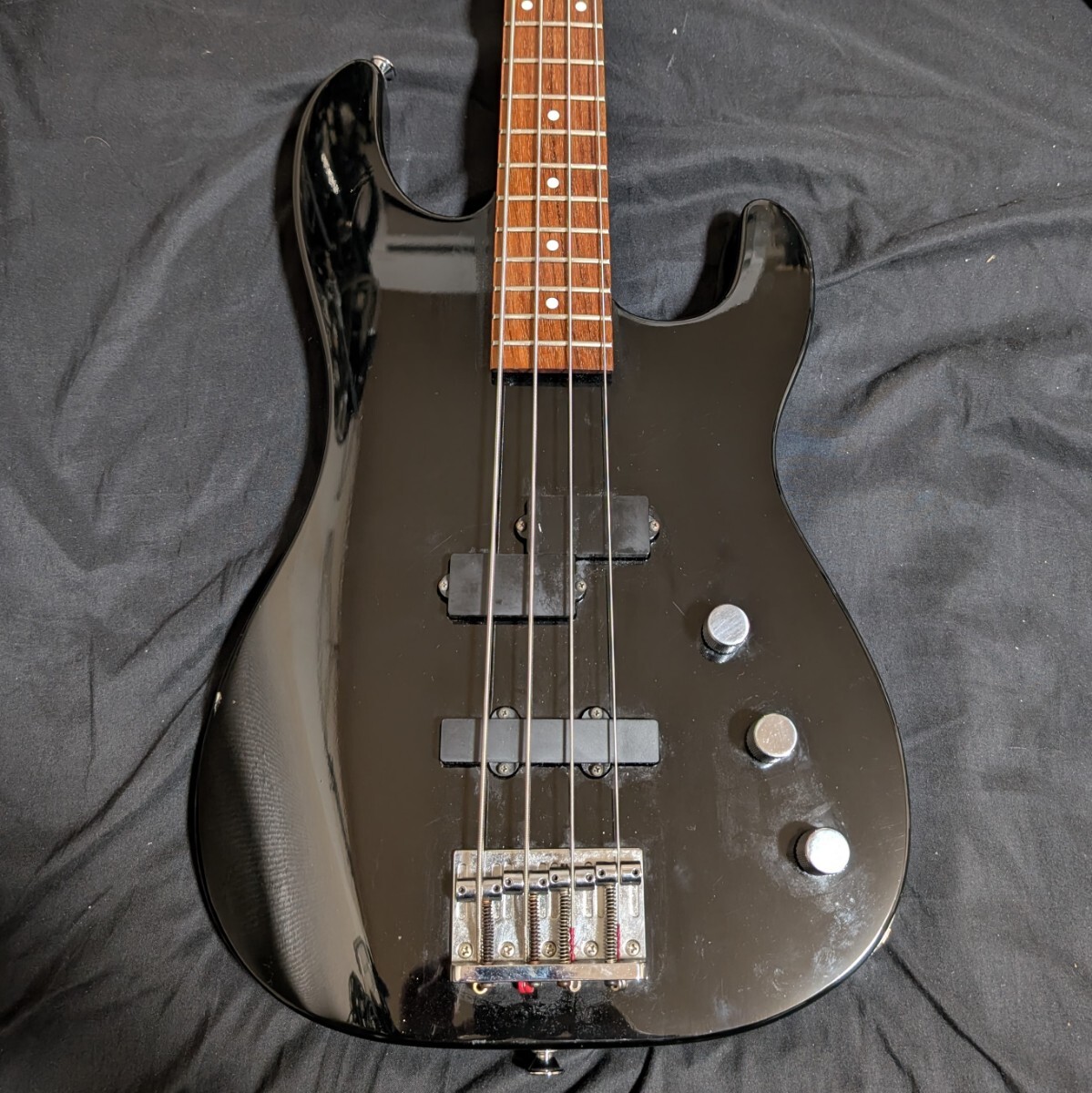 Charvel by Jackson エレキベース 中信楽器製 PJ