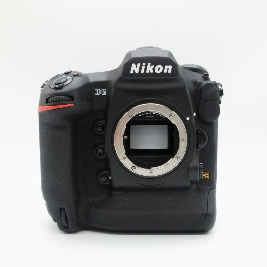 Nikon D5 デジタル一眼レフカメラ ボディ CFカード